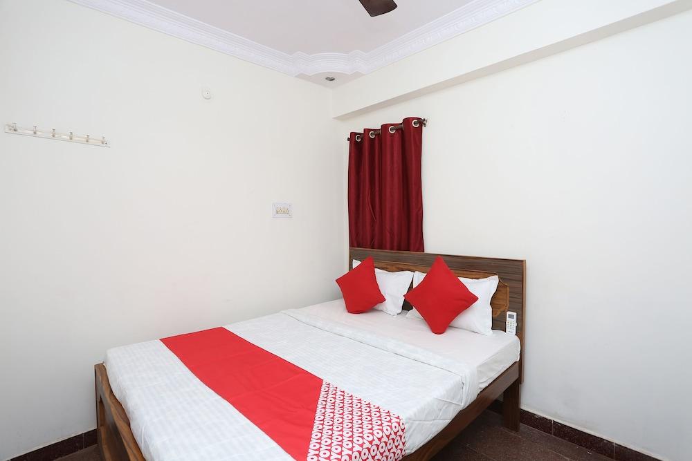 OYO 36007 Hotel Mahendra