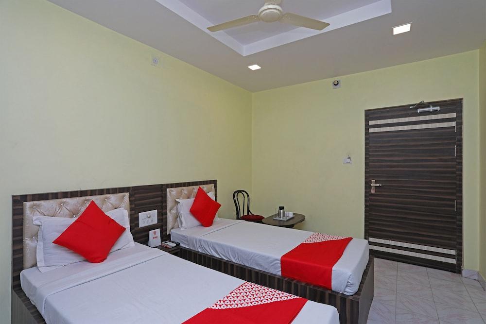 OYO 29689 Hotel Pramod