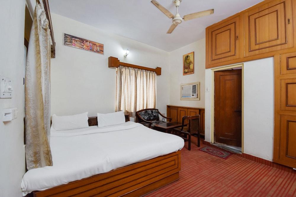 SPOT ON 47388 Dutta Guest House