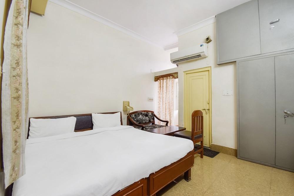 SPOT ON 47388 Dutta Guest House