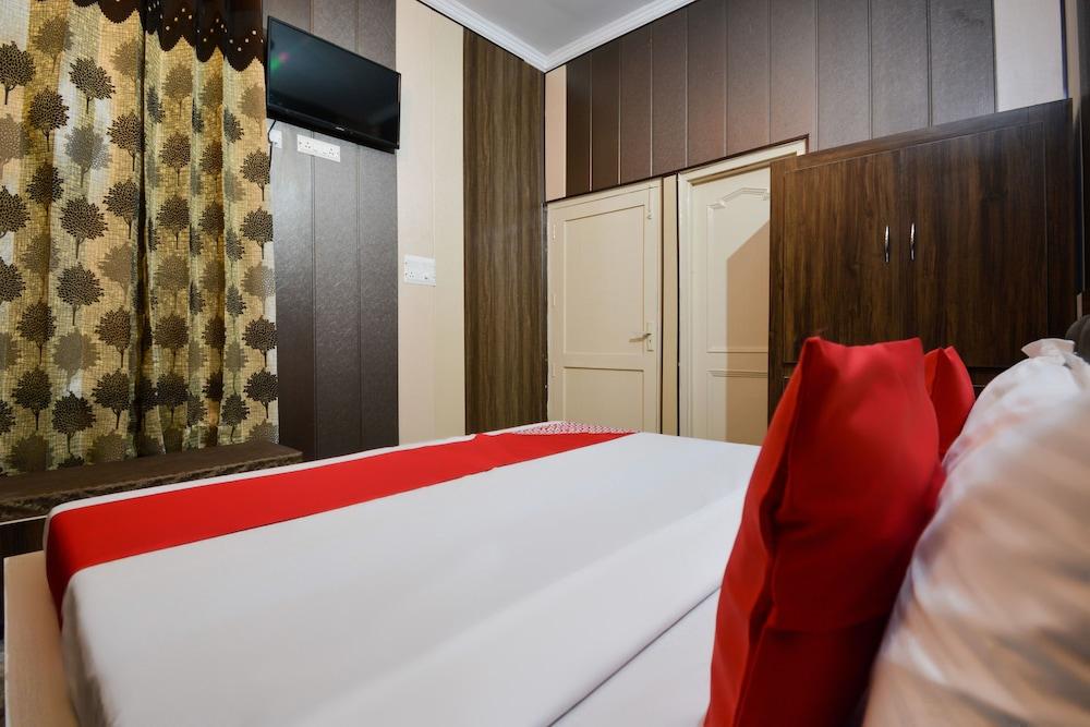 OYO 42893 Siali Residency