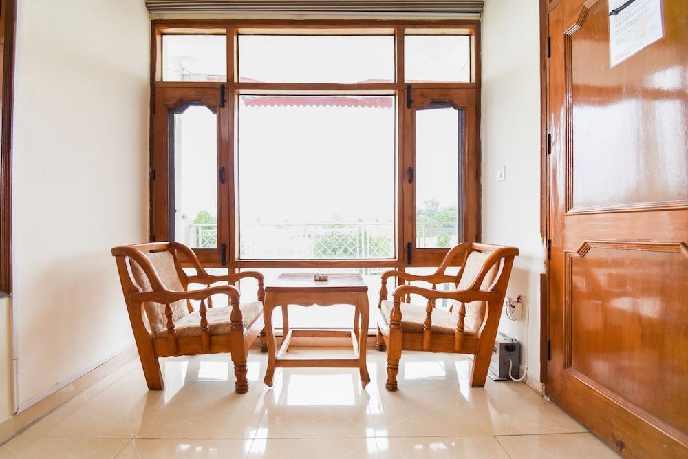 OYO 46767 Hotel Skyview