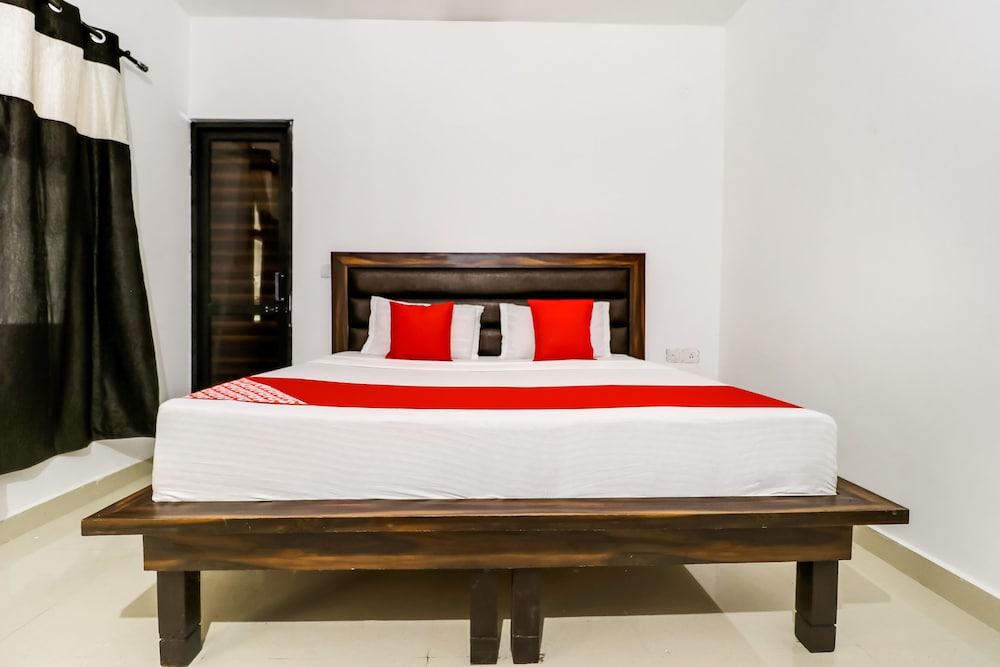 OYO 40405 Second Home Motel