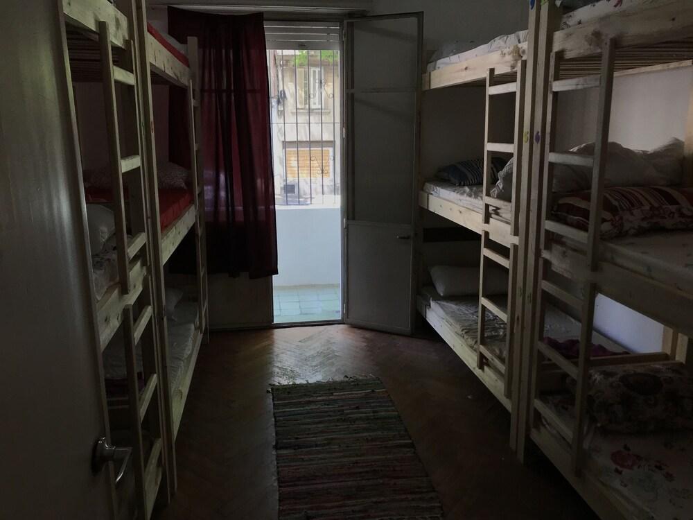 Vato Loko Hostel Pub