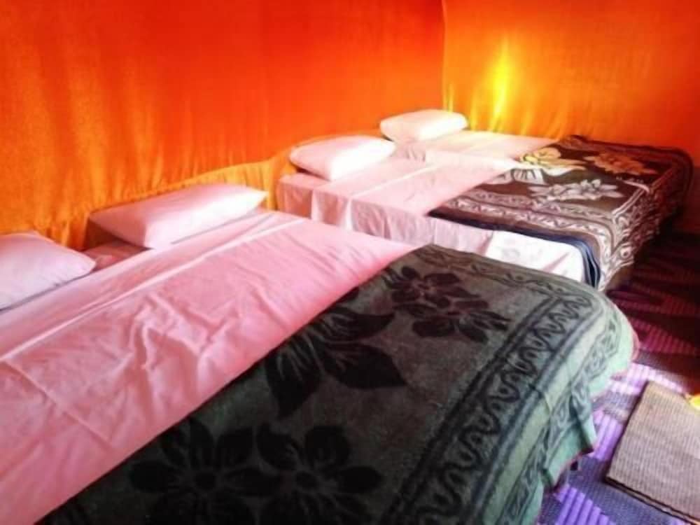 Nomade Moon - Campsite