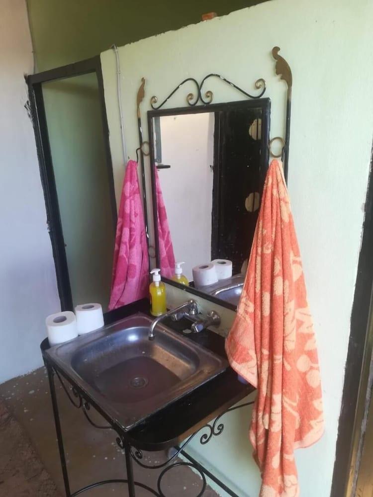 Nomade Moon - Campsite