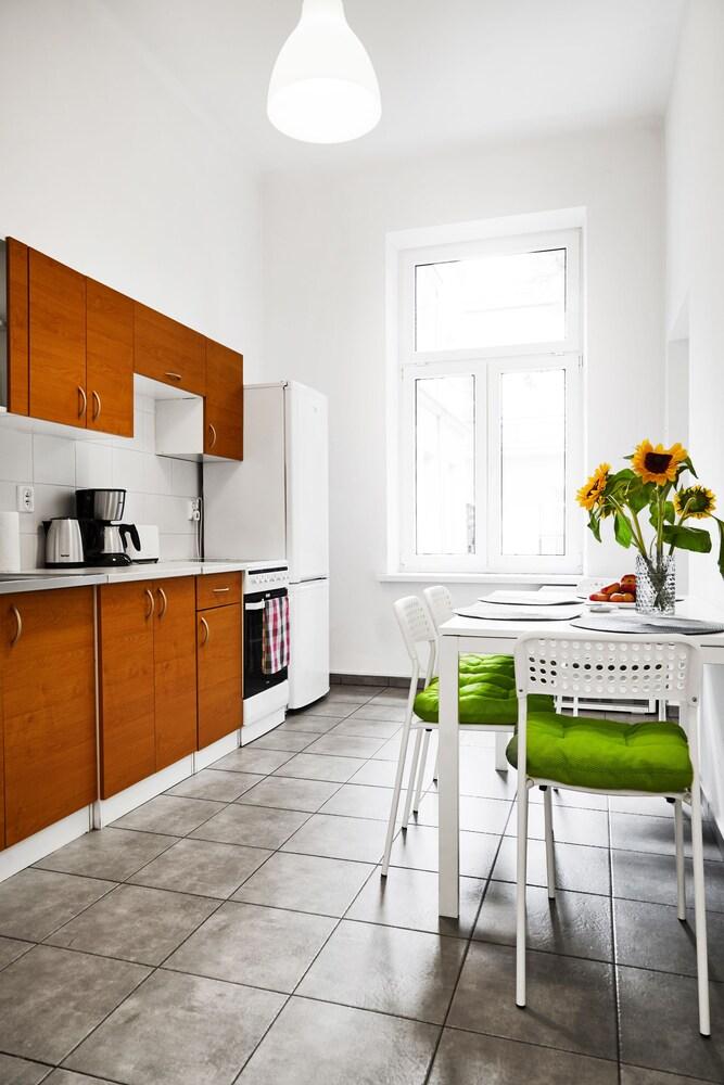 Light Apartment Zyblikiewicza Street