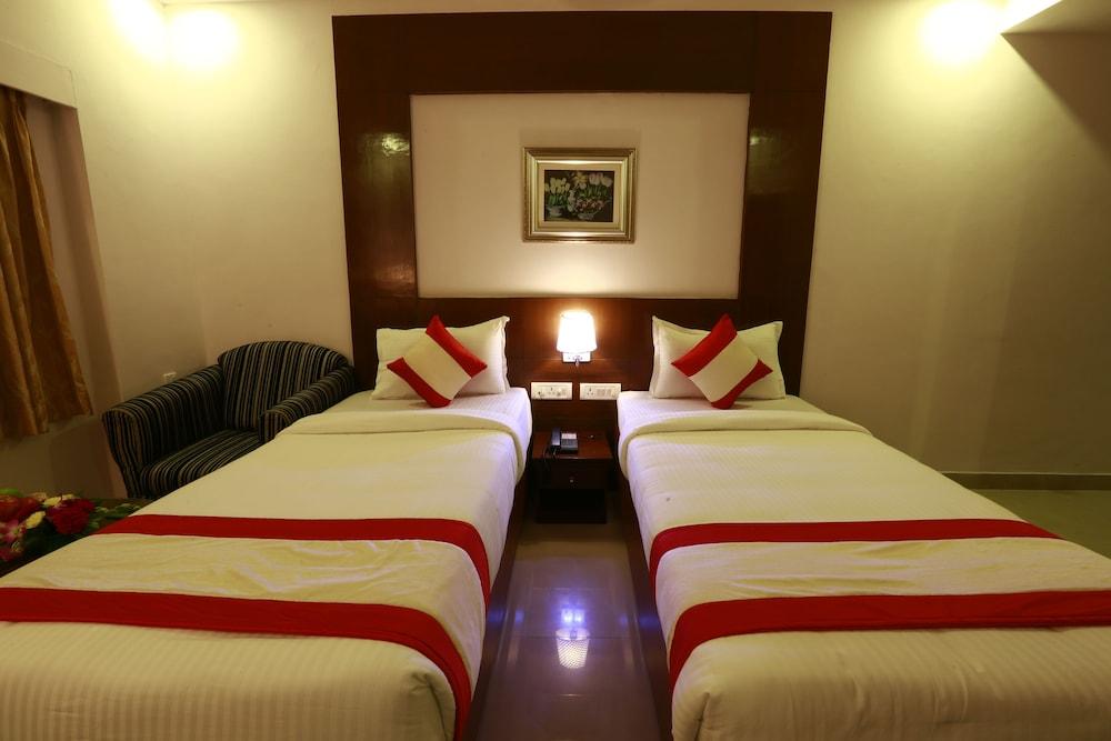 Hotel Priyadarshini Park