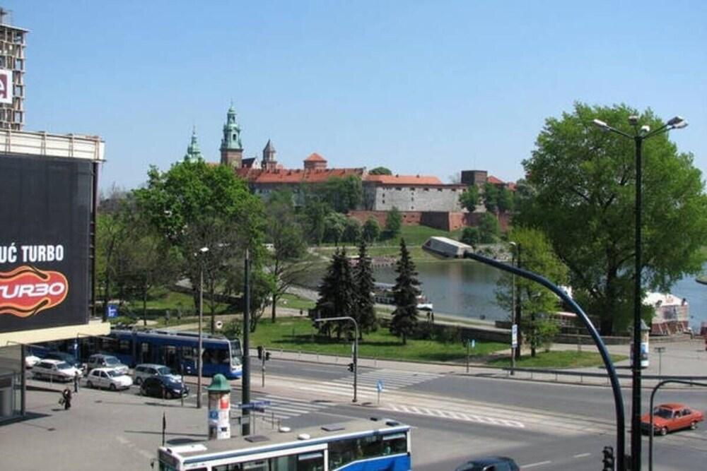 Castle View Krasinskiego Avenue