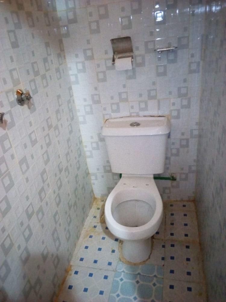 Bongo Restaurant & Hotel