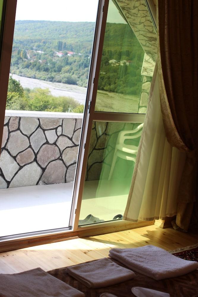 Guba Panoramic Villa