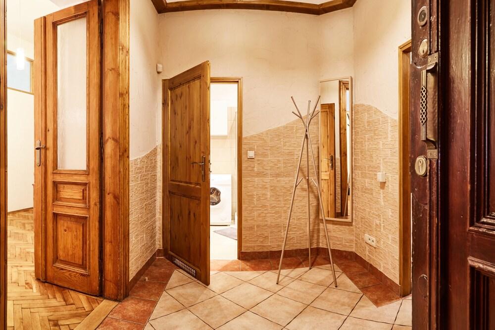 Ground Floor Family Apartment