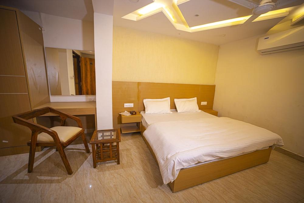 WOWSTAYZ Hotel Orange Regency