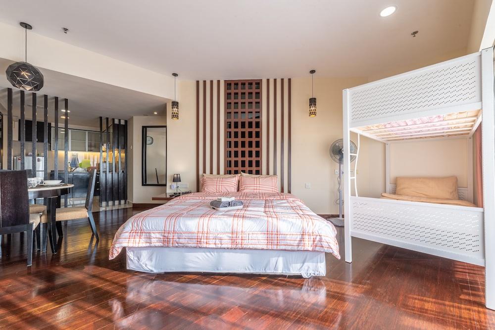 Sunway Pyramid Resort Suites by Ray&Jo