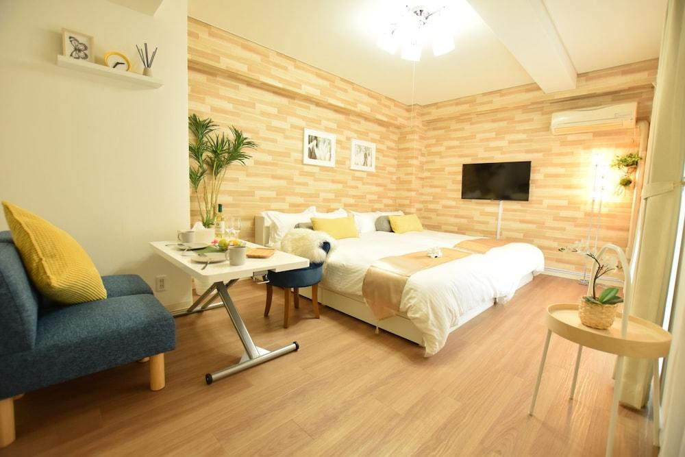 Nipponbashi Art Hotel