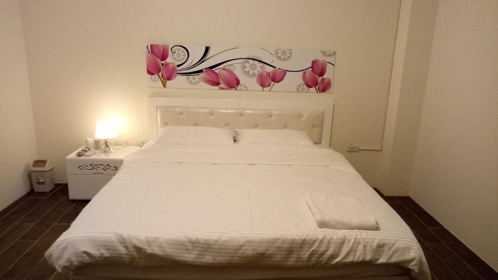 Yuanshan Dahu Homestay