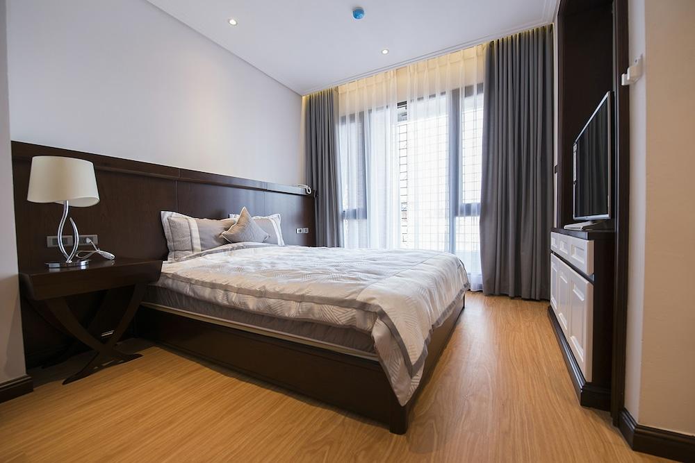 Hong Gia Tue Apartment