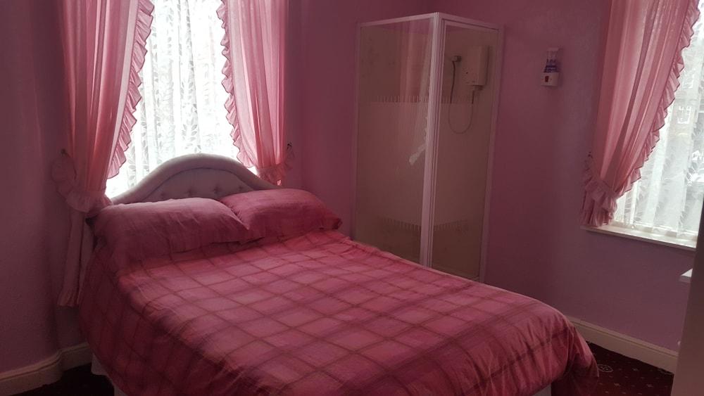 Gracelands Guest House