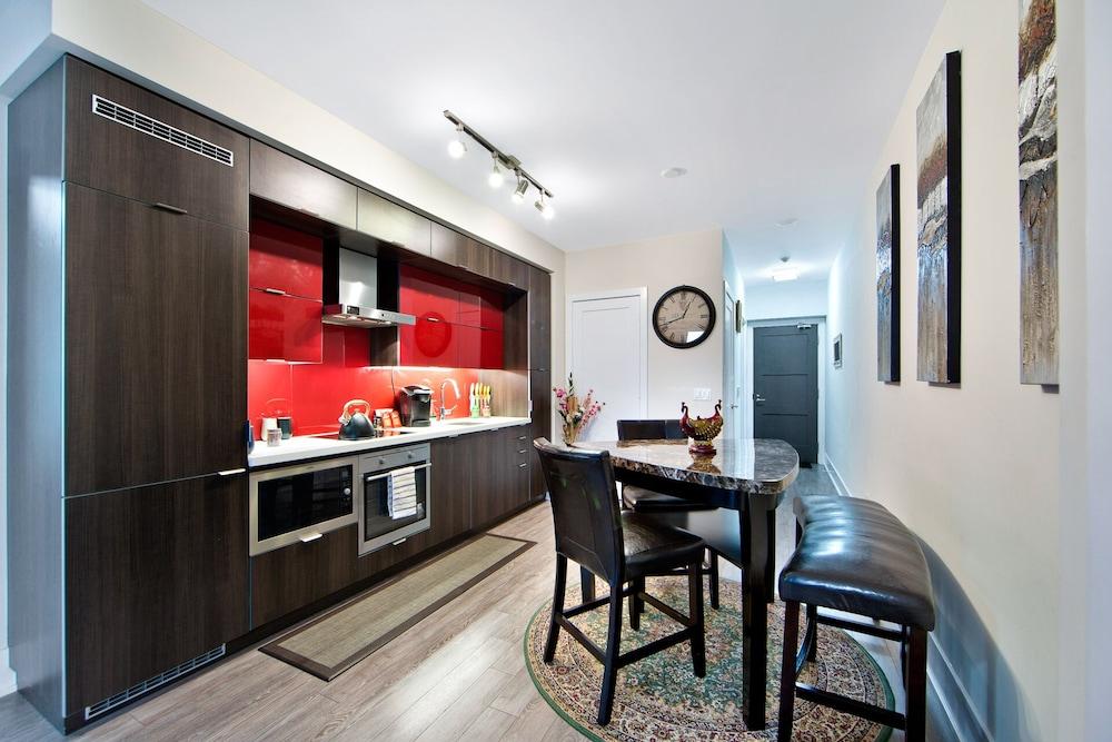 Deluxe Executive Suites