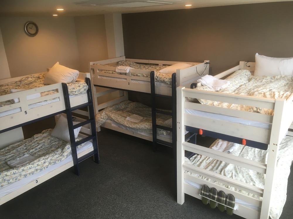 Business Hotel Akayane - Hostel