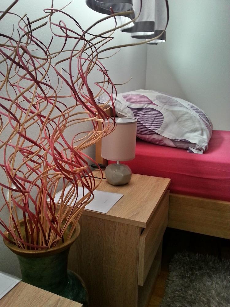 Studio Apartments Korosteljev