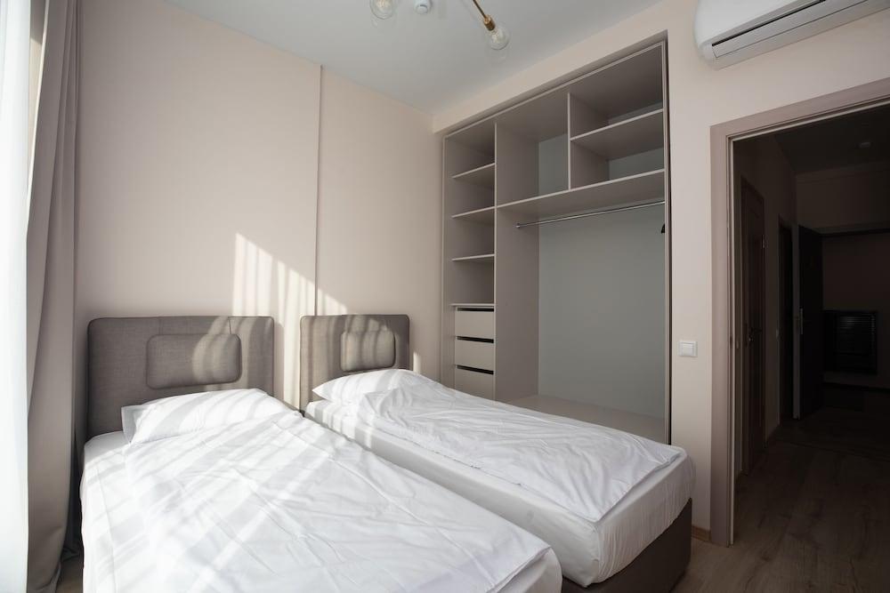 Apart-hotel ANISE MonArch