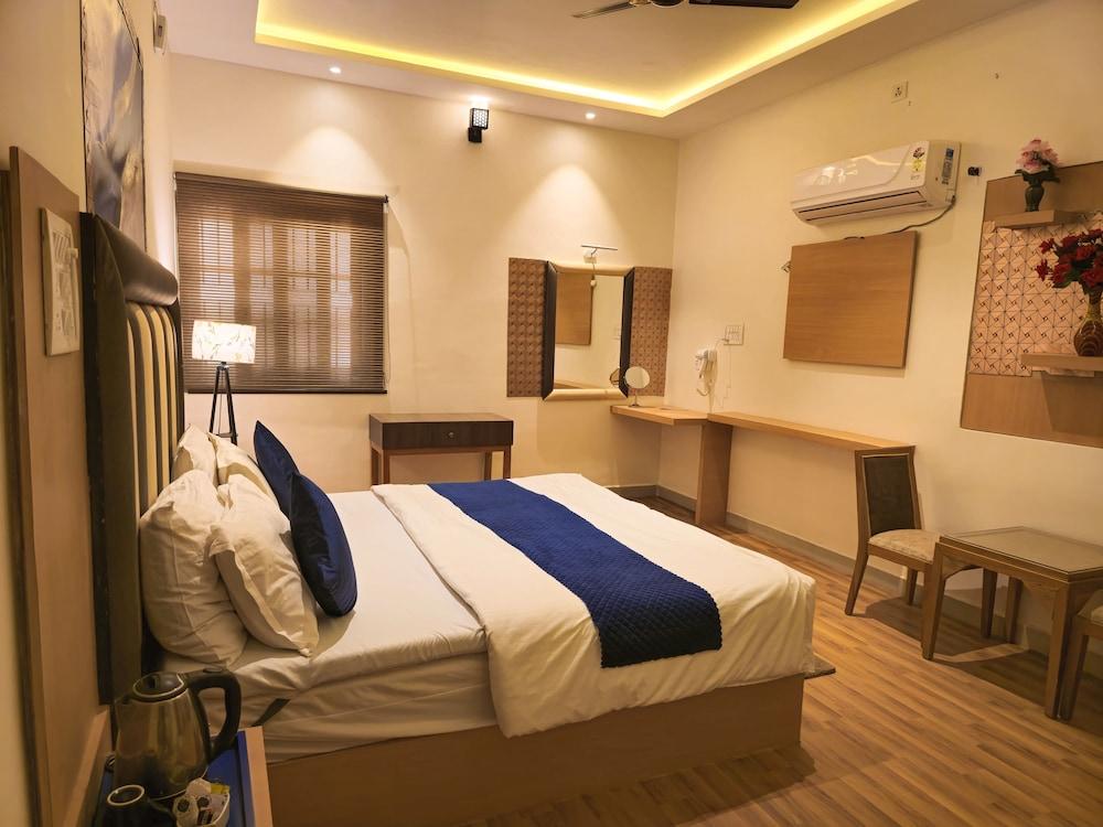 Hotel Ganpati Resort