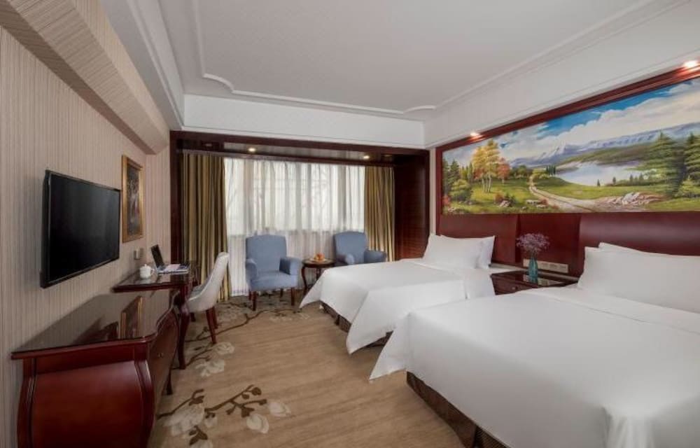 Vienna International Hotel - Shantou Simapu