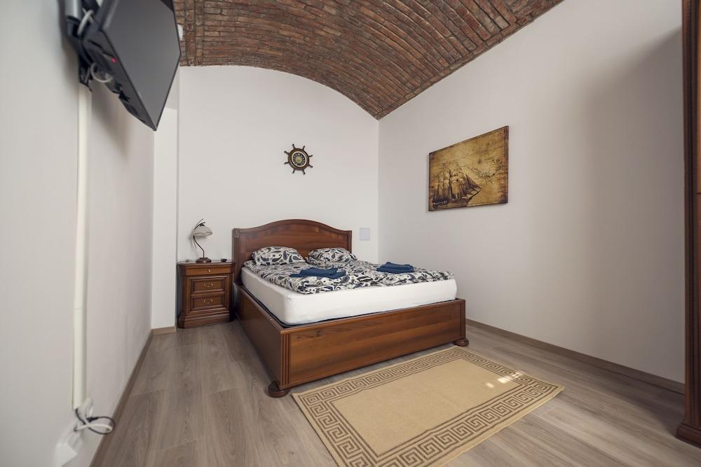 Residence Dobrovskeho 30