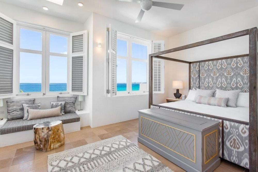 Long Bay Villas - Villa Sky