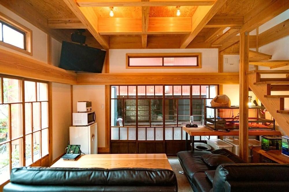 Kichinya Yagoro - Hostel