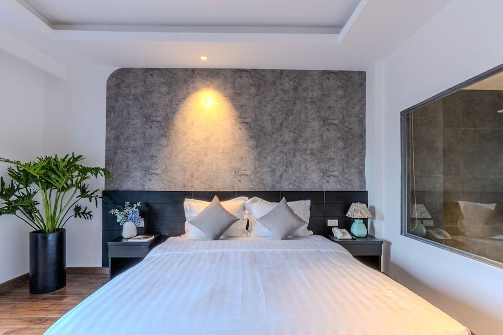 PARK VIEW LUXURY HOTEL