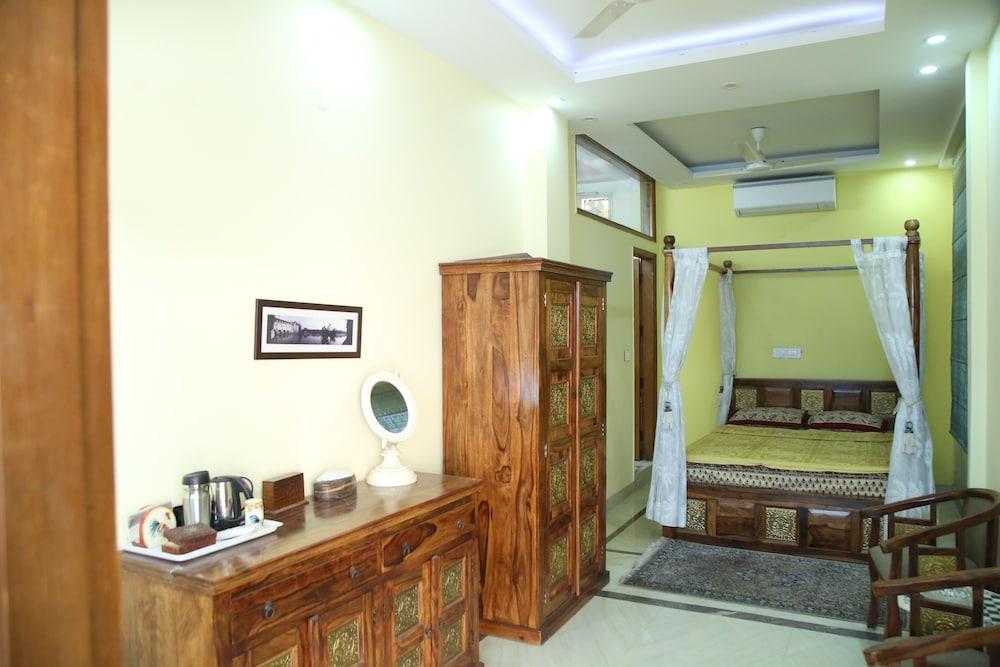 Dev Vatika Home Stay