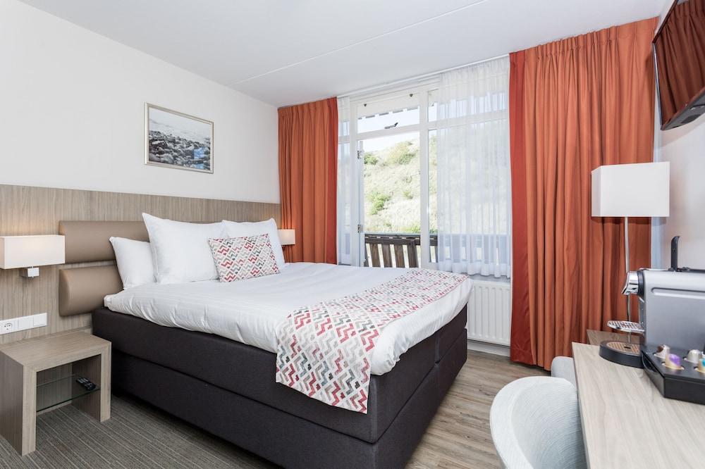 Strandhotel Westduin