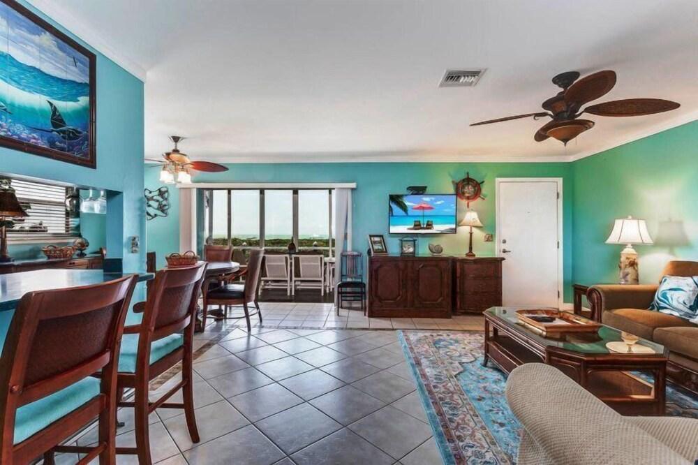 Sanibel Arms G4 2bed/2bath