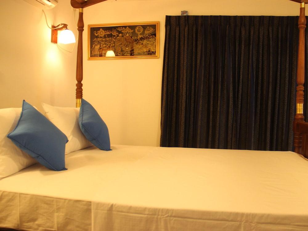 Sooriya Sewana Guest House