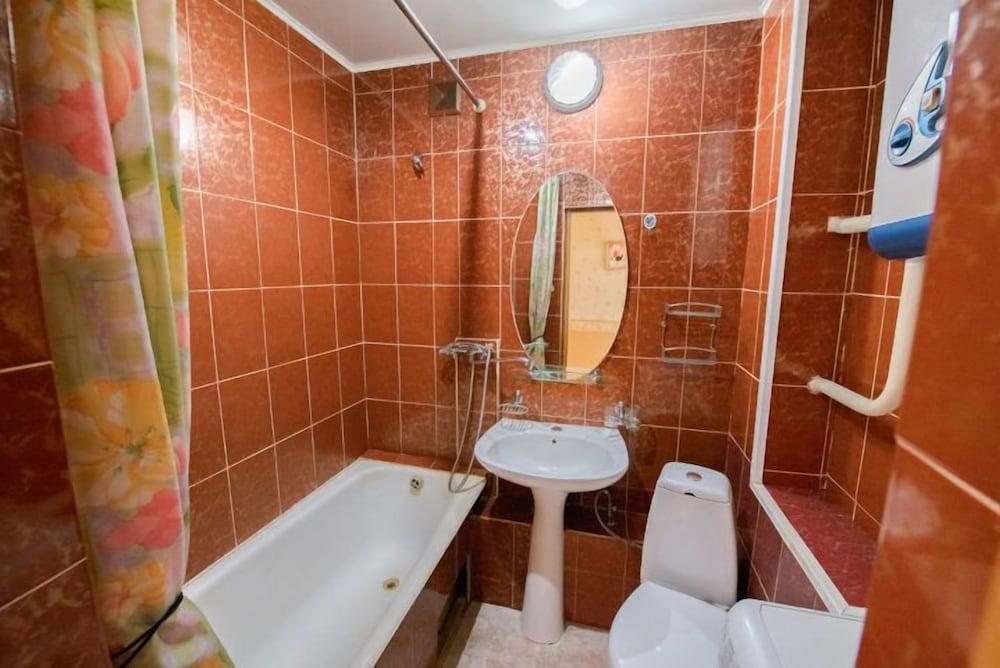 Apartment on Amurskaya St. 82