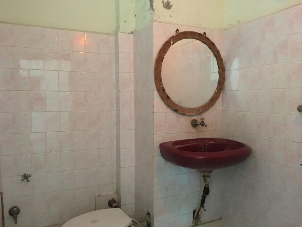 New White House Tikamgarh