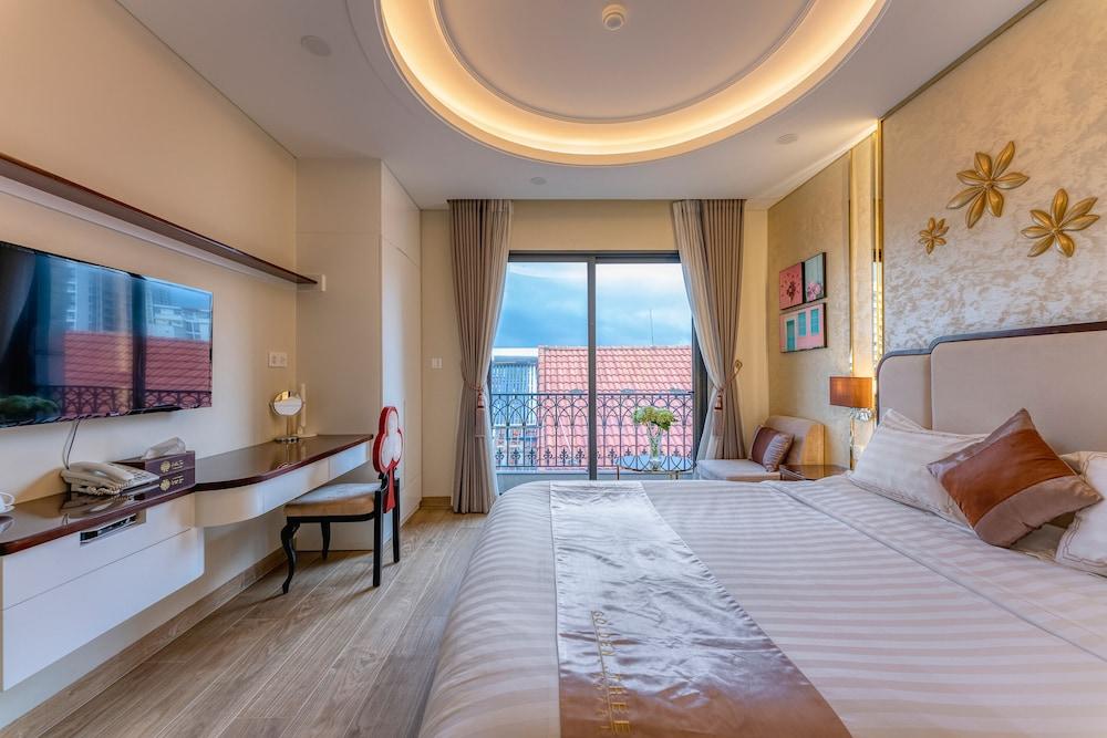 Golden Tree Hotel & Apartment