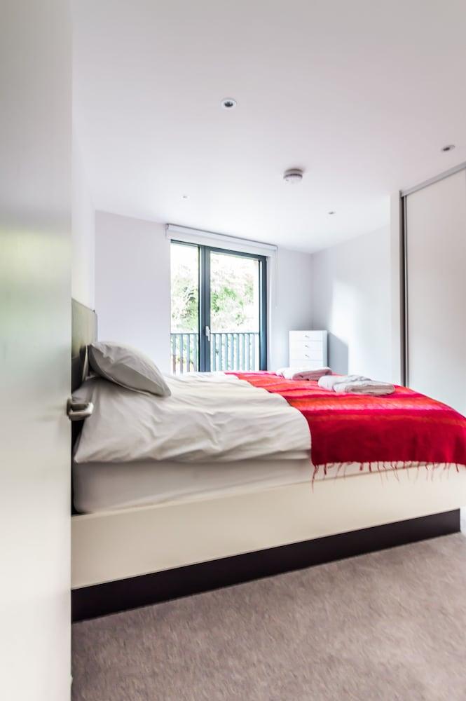 Luxury 1 Bed Castle View Apartment