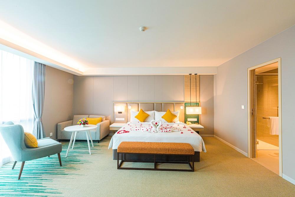 Zealax Hotel & Residence