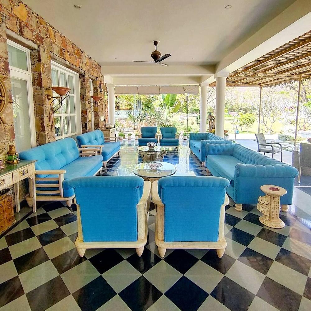 Vatsalya Vihar - A Luxury Pool Villas Resort