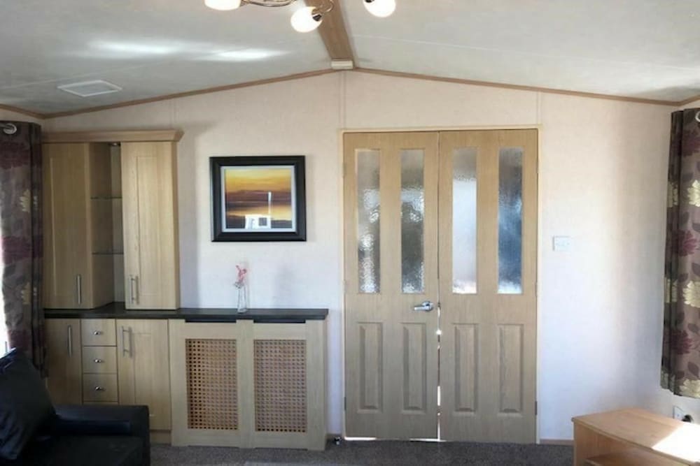 Gold Standard Caravan - SOUTH VIEW PARK