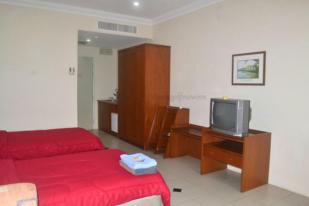 Wawa's Golf View Inn