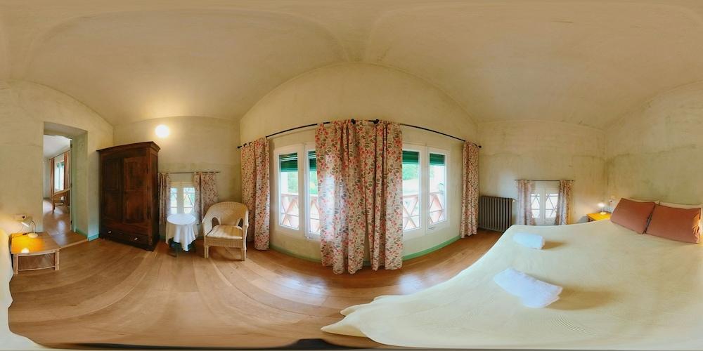 Rectoría de Castellar de la Muntanya