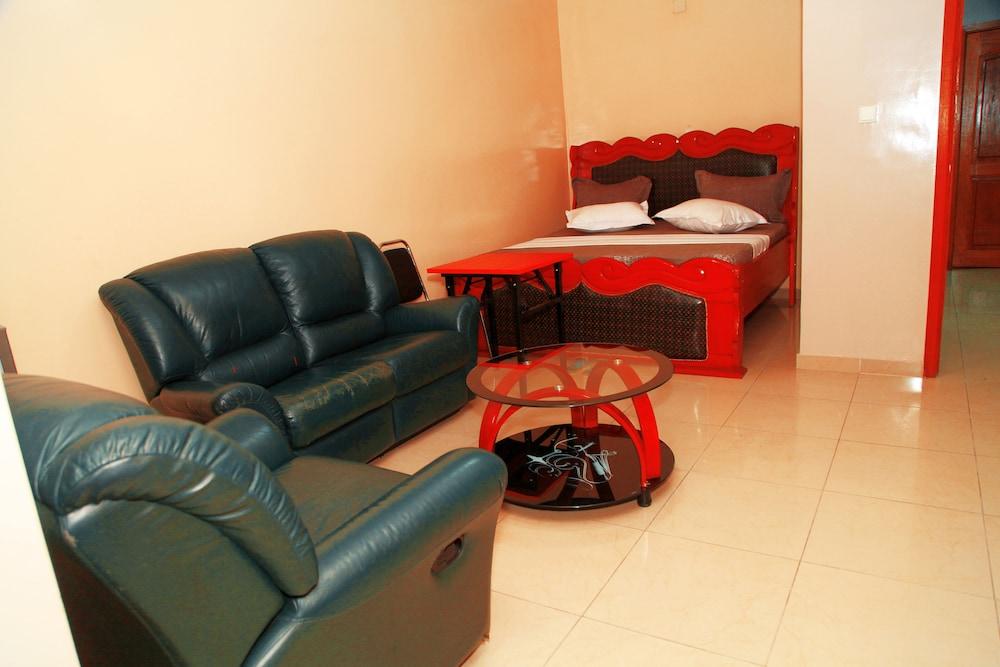 Flat Hotel Kandolo Gombe