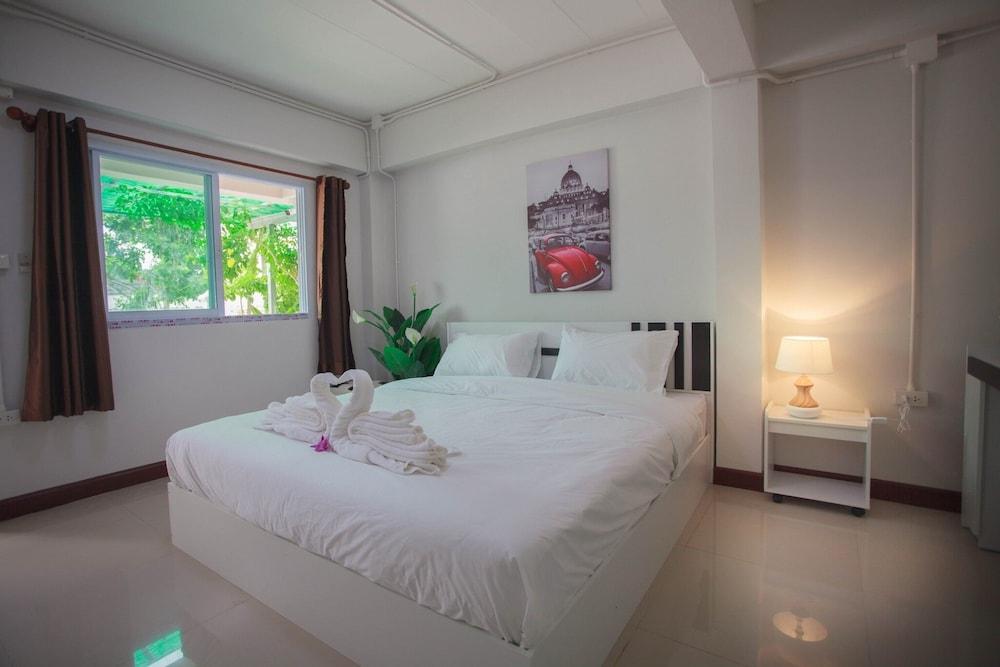 Pantip Boutique Hotel