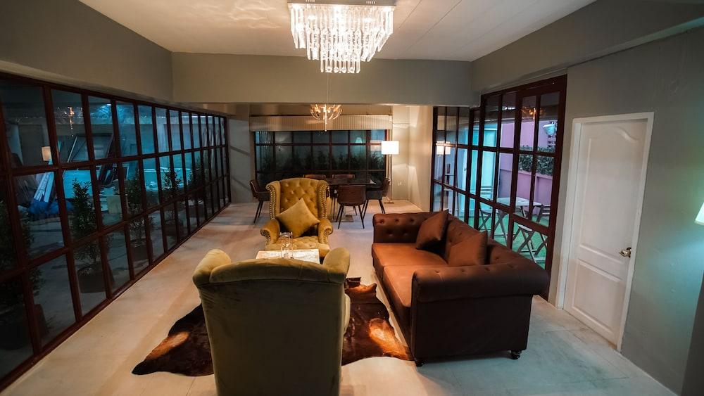 RoomQuest Bangkok Ratchada