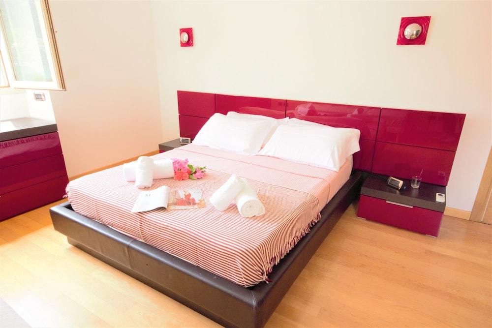 Villa Oliveto with Pool and Lake view