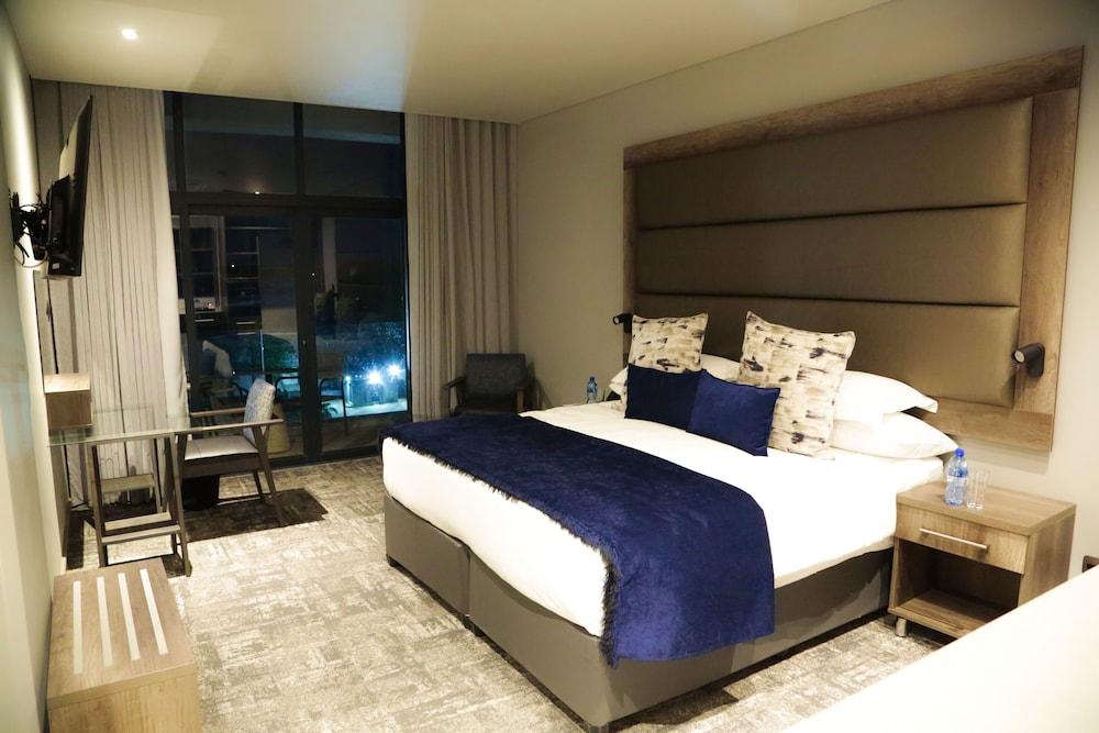 Blueberry Hill Hotel